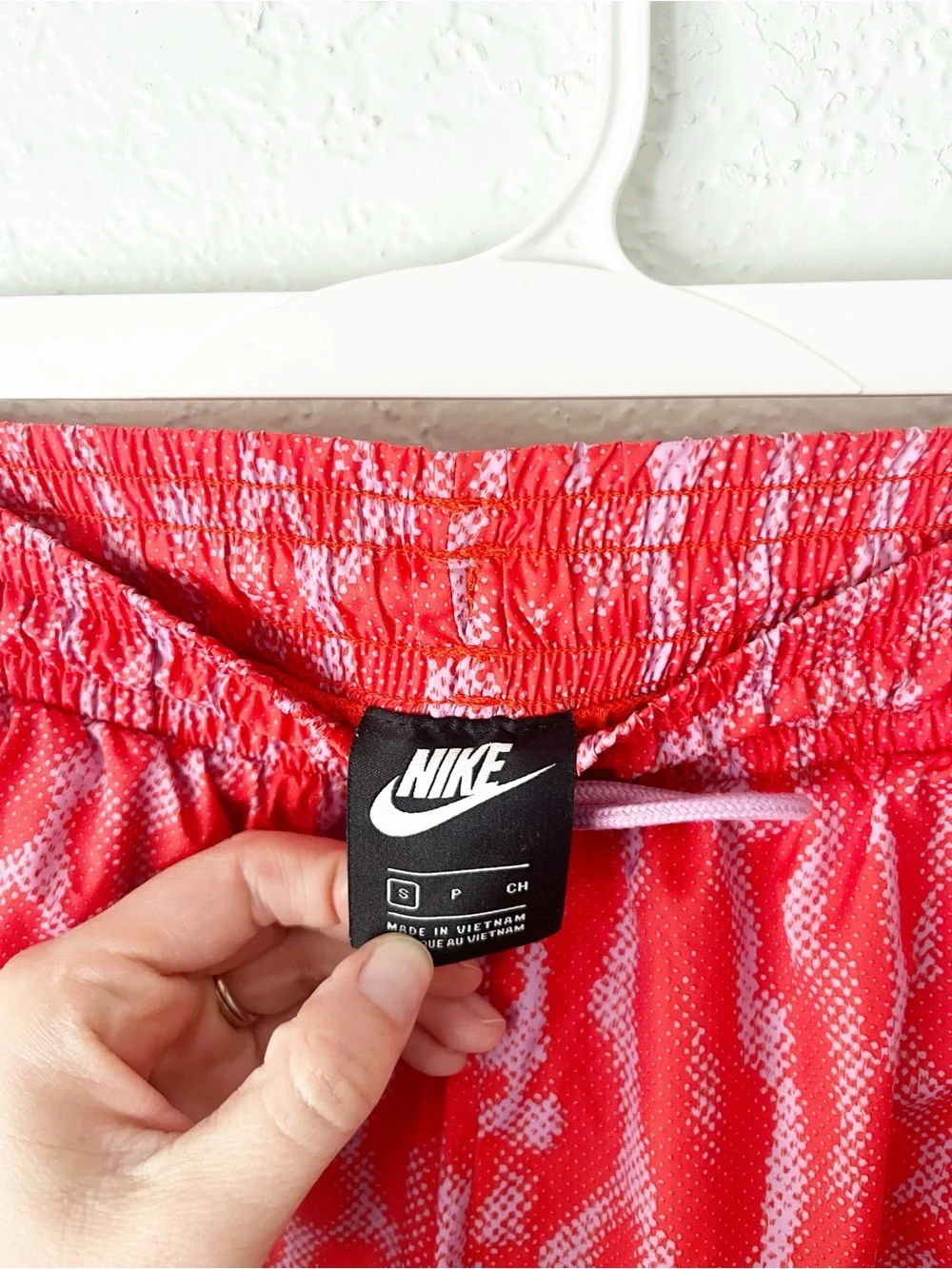 Nike sportswear pink